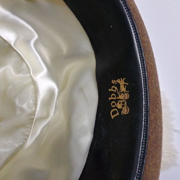 Vintage Dobbs hat in brown - Picture 7 of 9